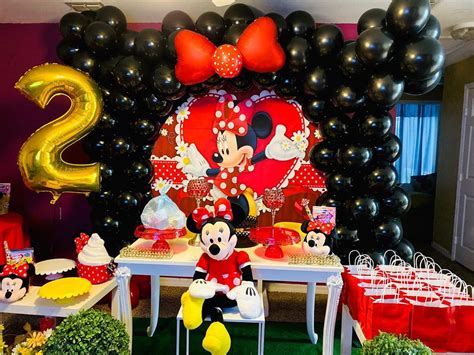 Hay infinidad de ideas para adornar los salones de los cumpleaños. Fiesta de Minnie Mouse roja - Guía para su decoración