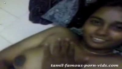 Coimbatore Pen Tamil Pesi Mulai Kanbikum Xxx Nude Clips Tamil Sex