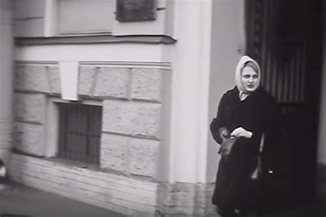 Любительская киносъемка Ленинграда в декабре 1968 года. «Бумага»