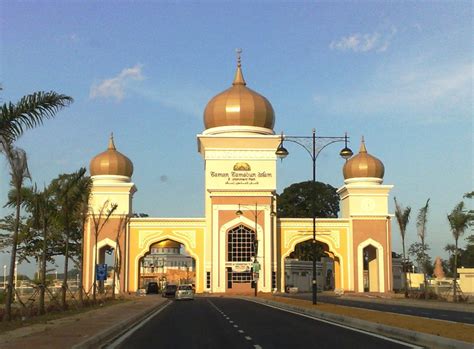 +60 3 2026 1726 website maybank islamic berhad. 15 Tempat Bersejarah Di Terengganu Menarik Dan Penuh ...