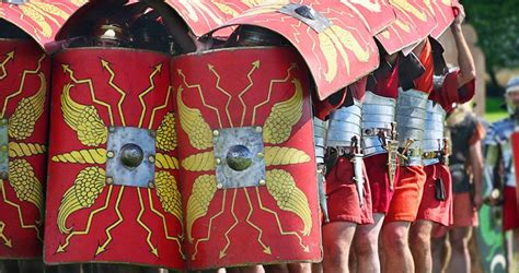 Fascinating Ancient History Of Roman Shields Ancient Pages
