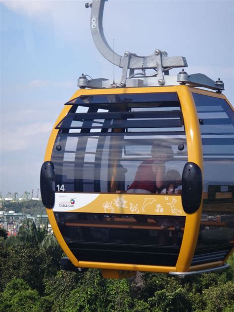 The previous awana skyway, which was built in 1975, ceased operations after 40 years on 1 april 2014 to make way for the construction of this new cable car system. Trying Out The New Sentosa Cable Car Line | PrisChew.com ...