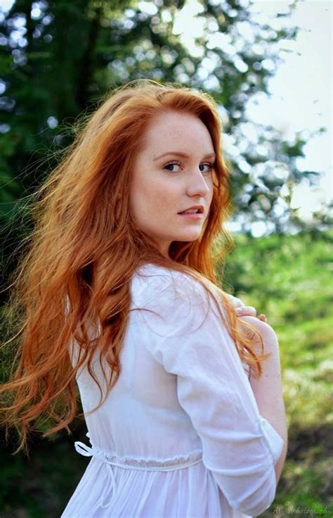 Pin by Bojan Đorđević on Redheads Red hair woman Beautiful redhead