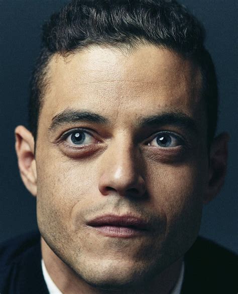 Pin By Cindy Zipter On Rami Malek Famous Portraits Rami Malek Male