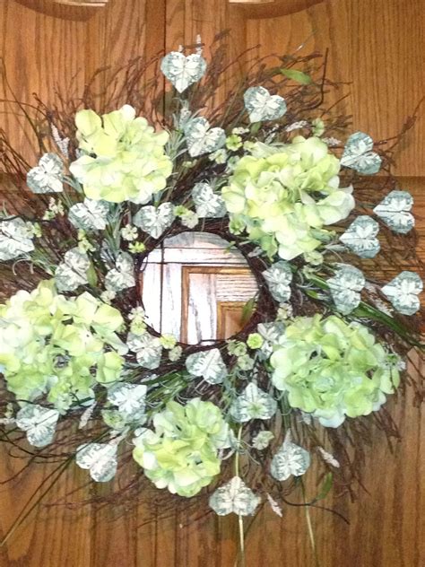 The family is the most important thing and in such unique moments as a wedding celebration, it must take center stage. Pin on Carrelage