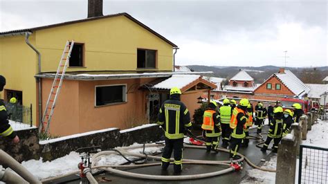 Brand In Neuerode Mehrere Feuerwehren Im Einsatz Meinhard
