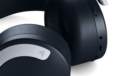 The earcups are circular with matte black plastic, connected by a curving headband that's white on the outside and black on the inside. Sony stellt PlayStation 5 Pulse 3D Headset genauer vor ...
