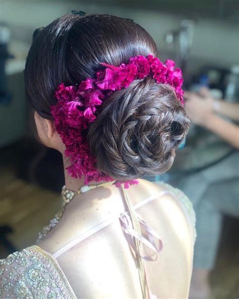 Top 85 Bridal Hairstyles That Needs To Be In Every Brides Gallery Indian Wedding Hairstyles