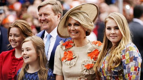 Voor koningsdag wordt natuurlijk koningsnacht gevierd. Koningsdag 2021 wordt gevierd vanuit studio in Eindhoven ...