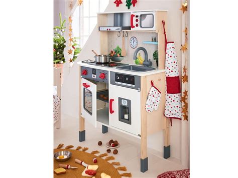 Sfoglia il volantino e scopri tutti gli sconti e le offerte settimanali per una spesa facile e completa. PLAYTIVE® Detská drevená kuchynka - Lidl-Shop.sk