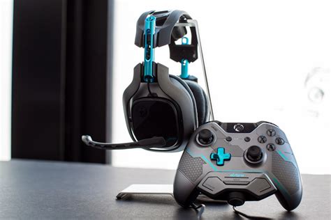 The astro a50 wireless is one of the most expensive gaming headsets on offer, but the features the astro a50 performs with the best of them, but its edgy aesthetic might put some people off, especially. Astro A50 Review : The Ultimate Gaming Headset Just Got ...