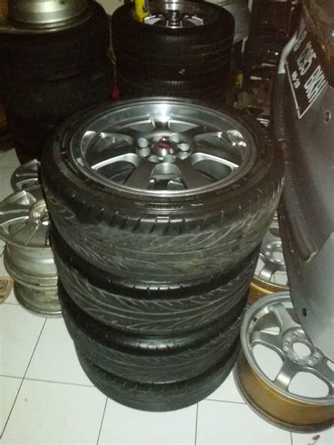 VELG RACING MOBIL YANG KEREN MURAH BERKUALITAS di Semarang