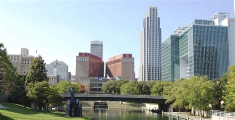 Start your deal, get financing, & save time at the dealer! Van Rentals in Lincoln - NE