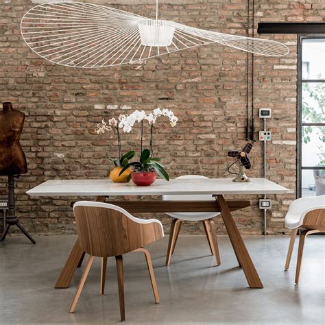 Zeus is a table that has inside past and present, because reminds of the old worktops of the craft table fix or extendible with base and structure in solid canaletto walnut. Table Zeus | Midj - 197 Design Store