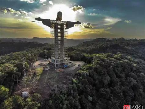 بلندترین مجسمه عیسی مسیح در جهان با ارتفاع ۴۳ متر میهن پست