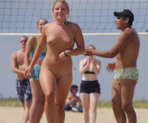 The Only Girl Nude Playing Beach Volleyball Nudeshots