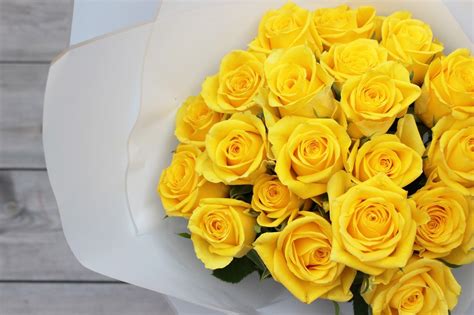 Fromyouflowers.com has been visited by 10k+ users in the past month BRITISH BEAUTY ADDICT | Beauty addict, Flowers, Beauty