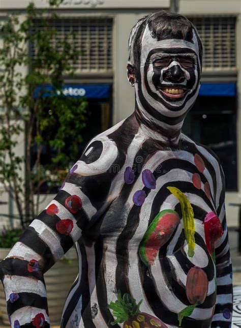Artists Paint Fully Nude Models Of All Shapes And Sizes During Th Nyc Body Painting Day