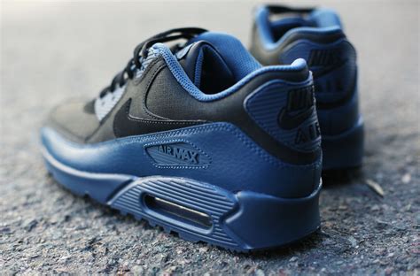 The nike air max 90 gets a makeover inspired by vintage athletics in this 'varsity pack' iteration. Nike Upgrades the Air Max 90's Traction for Winter | Sole ...