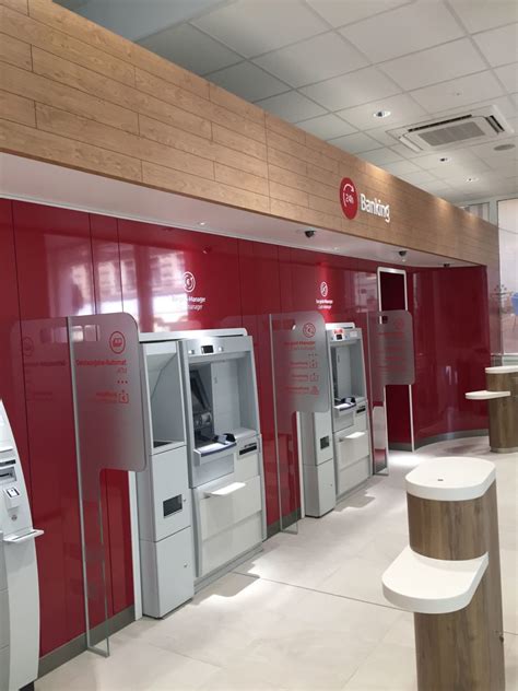 The approximately 150,000 customers with current accounts, mortgages or consumer loans will be onboarded with bank99, which will also acquire all retail staff and assets. Bank Austria - Währinger Straße - Smart Banking ...