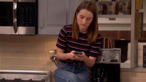 Striped Fitted Crewneck Tee Worn By Eve Baxter Kaitlyn Dever In Last