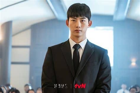 Pesona Taecyeon 2pm Pemeran Ryu Sung Joon Detektif Tampan Handal Di Drama Korea “blind” Terkinni