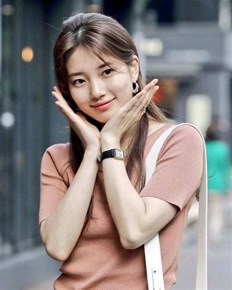 Duet suzy dan lee seung gi sukses membuat tak sedikit fans yang dibuat kagum dengan jalan cerita walaupun masih berada di episode pertama. Suzy Bae (배수지) For Vagabond Kdrama Party 2019 Cr. Owners ...