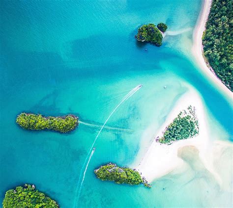 2k Free Download Island Beach Bonito Blue Green Natural Ocean