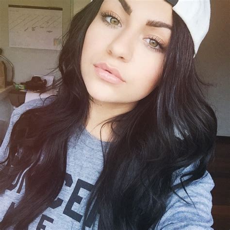 Andrea Russett Sexy Photos 42 Pics Sexy Youtubers