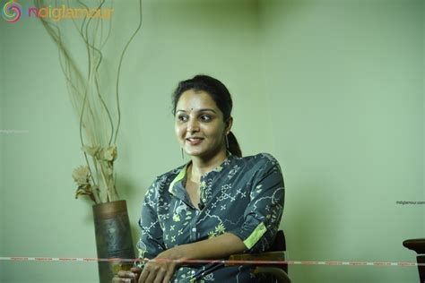 Manju Warrier Actress Photoimagepics And Stills 447735