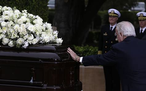 Former First Lady Nancy Reagan Laid To Rest Beside Her Husband Los Angeles Times