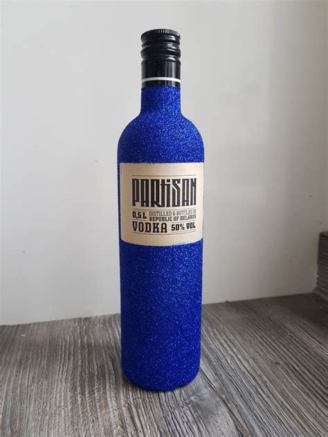 Partisan Vodka Glitter Bottle Blue Fles Blauw