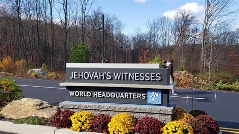 Jehovahs Witnesses Face Pennsylvania Grand Jury Investigation