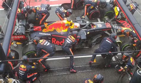 De actuele stand in het wereldkampioenschap formule 1 2021 bij de coureurs en teams. Formule 1 : Red Bull brise son propre record de l'arrêt au ...