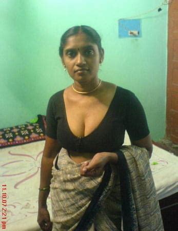 Indian Aunty Flashing Big Boobs Pics Xhamster Hot Sex Picture