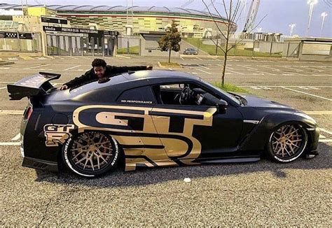 Check spelling or type a new query. McKennie, la nuova macchina è un bolide! La prima FOTO ...