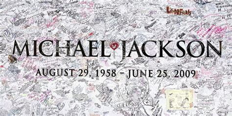 Todestag zum aktuellen zwölfjährigen todestag von michael jackson meldeten sich unzählige fans im netz zu wort und gedachten ihrem king of pop. Zum Todestag von Michael Jackson: Die Kings of Popcorn ...