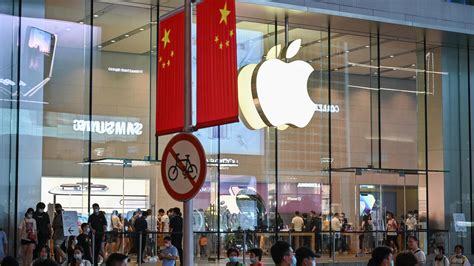 Chinese Government Steps In To Help An Apple Iphone Factory The New