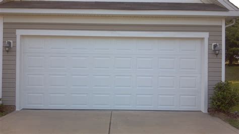 In the case of a three car garage, three single doors or one double and one single may be used. Creative Design of Garage Door for Modern Homes - HomesFeed