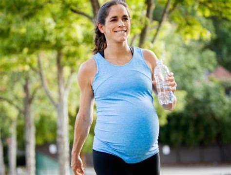 How To Exercise Safely While Pregnant
