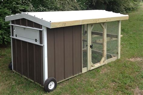 4x8 Rolling Chicken Coop / Chicken Tractor | Chicken tractor, Backyard