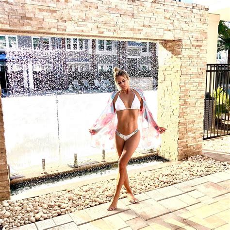 Instagram Golfer Karin Hart Set The Internet On Fire With A Smoking Hot Bikini Pic Sports Gossip
