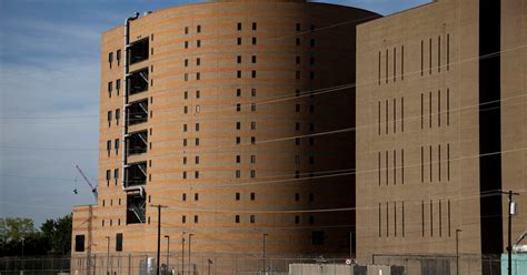 Dallas Countys Jail Population Swells As Technology Troubles Persist