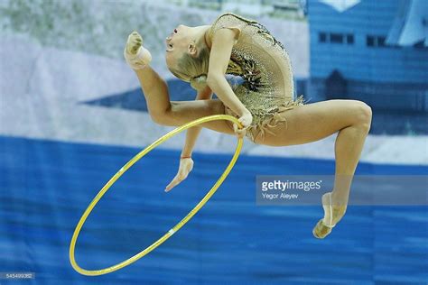 Russian Rhythmic Gymnast Yana Kudryavtseva Performs Her Hoop Routine Gymnastics World