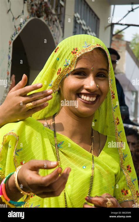 Celebrating a Hindu wedding in Jaipur , Rajasthan , India Stock Photo