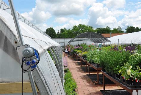 Arched Curtain For Greenhouse Ventilation