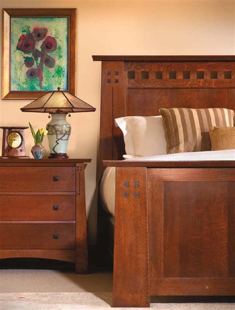 You will surely take pride if you own this set because despite its the bed with intricate baluster style headboard and footer is beautiful. Stickley Mission Oak & Cherry Collection in 2020 | Mission ...