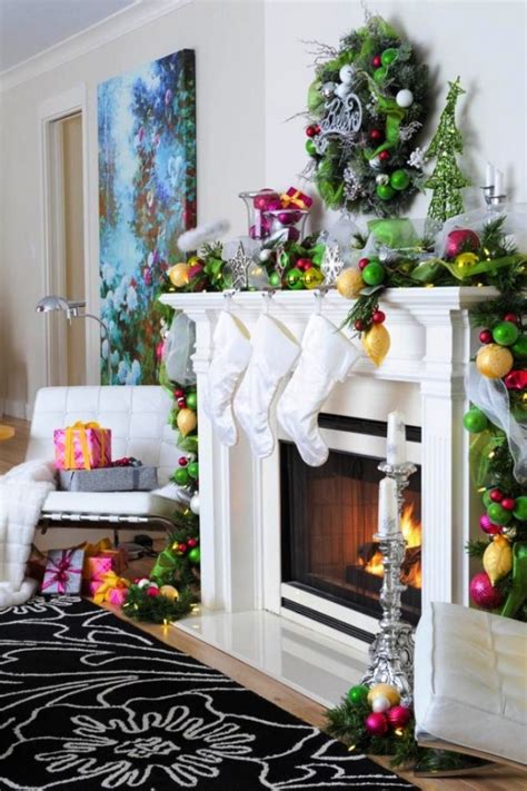 20 Awesome Christmas Fireplace Mantel Decoration Ideas