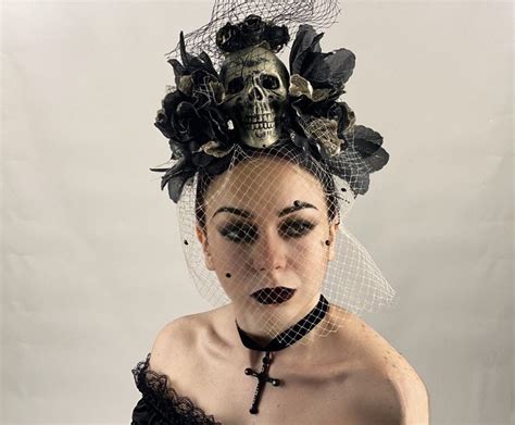 Gothic Skull And Veil Headpiece Day Of The Dead Flower Etsy