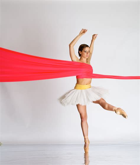 Fabric Intertwining Dancers Dance Art Ballet Dance Ballet Skirt